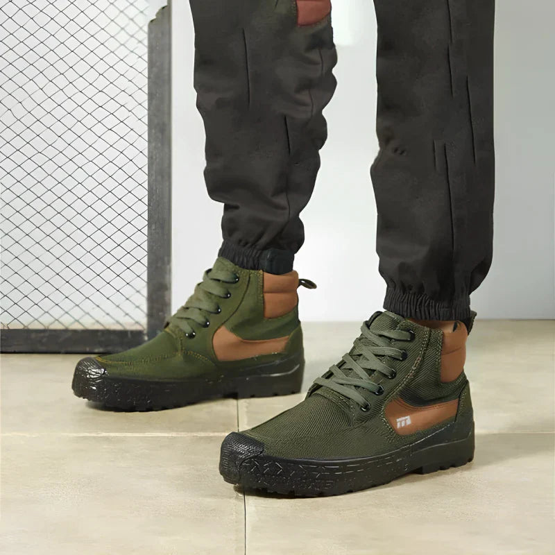 Kit Bota Militar Tactical Masculina de Nylon e Lona Premium + 3 BRINDES: Cinto, Relógio e Carteira