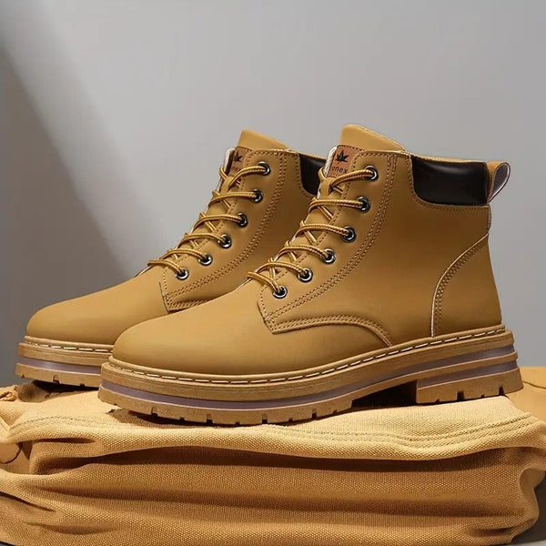 Kit Bota Masculina em 100% Couro Legítimo Veneza Impermeável + BRINDES: Relógio, Cinto e Carteira