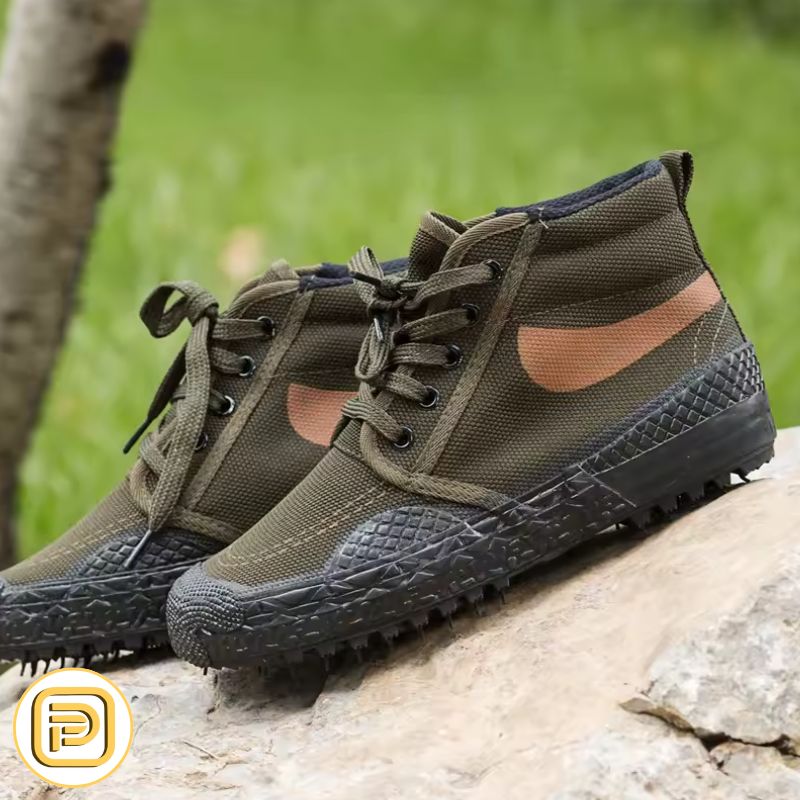 Kit Bota Militar Tactical Masculina de Nylon e Lona Premium + 3 BRINDES: Cinto, Relógio e Carteira