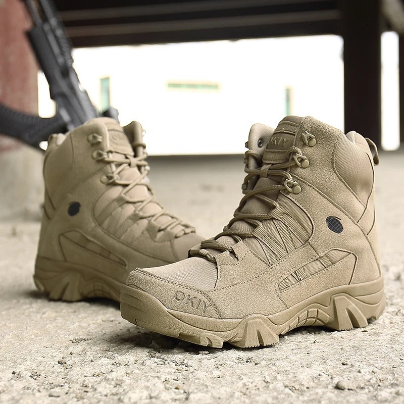 Kit Bota Tática Militar Strikeforce + 2 Brindes Táticos: Jaqueta Militar e Relógio Tático